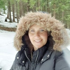 Meet your Posher, Pam